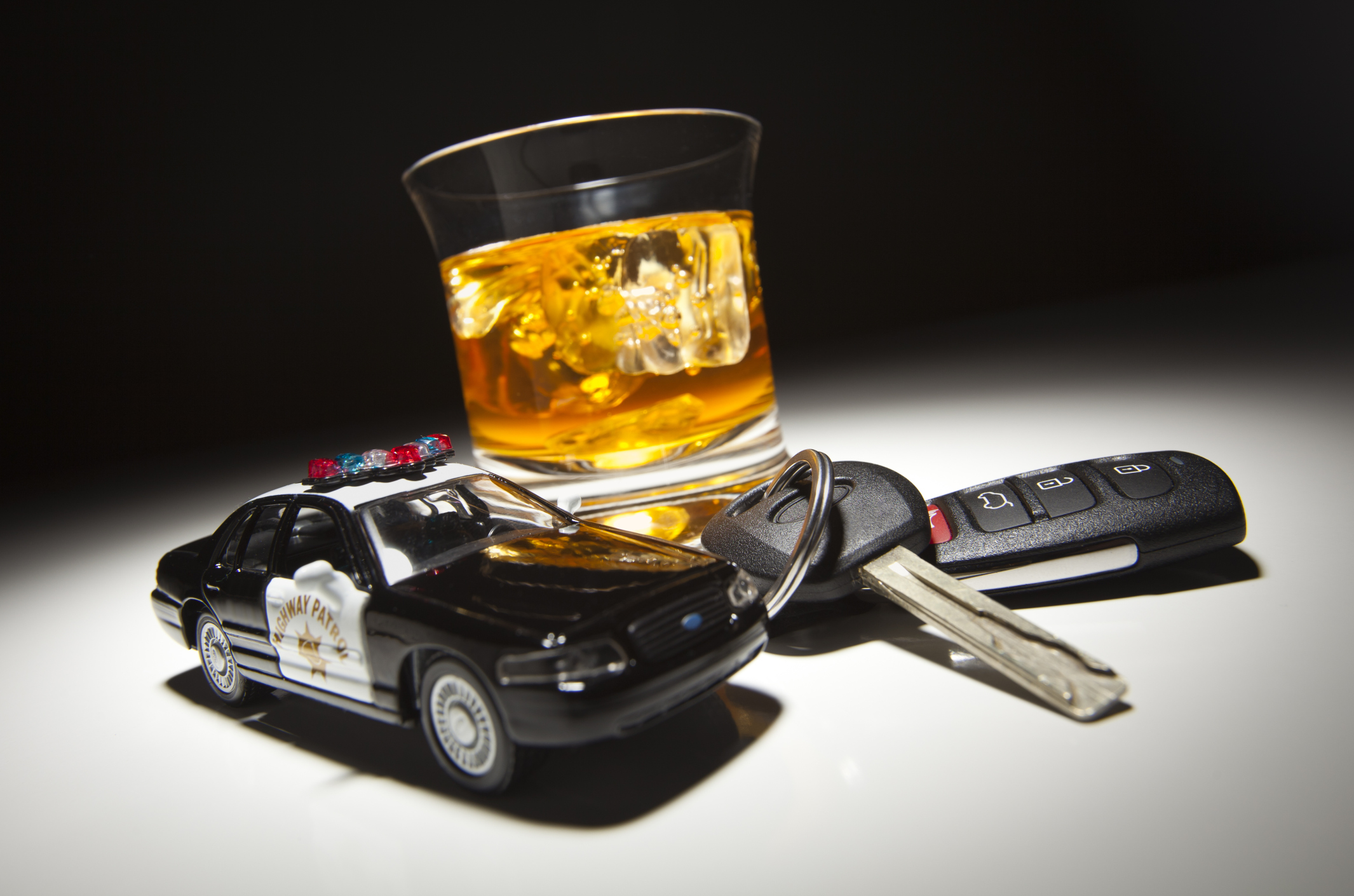 Водитель в алкогольном состоянии прятался от полиции в куче навоза